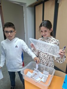 Lire la suite à propos de l’article période électorale chez les grands.